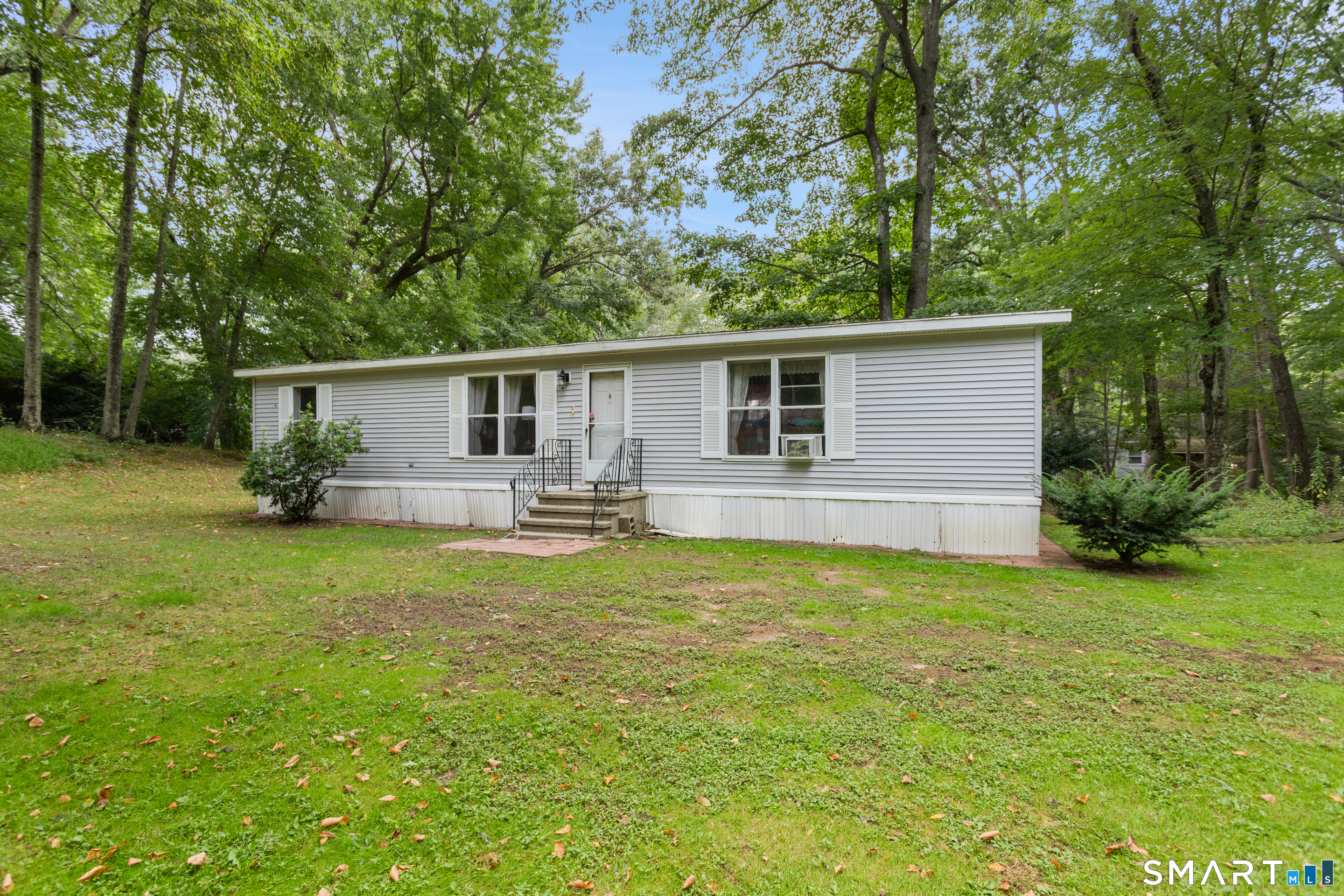 17 Evergreen Park Clinton CT 06413