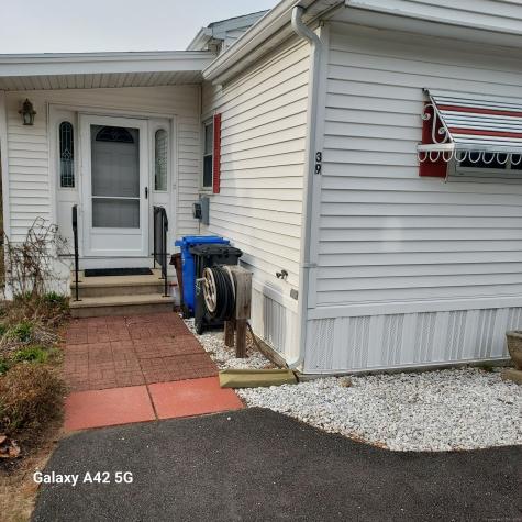 39 Old Wood Road Mansfield CT 06268