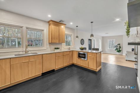 93 Tersana Drive Easton CT 06612