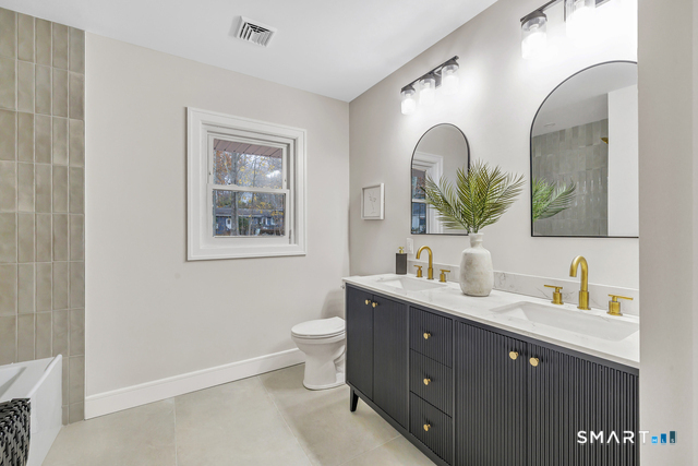 93 Tersana Drive Easton CT 06612