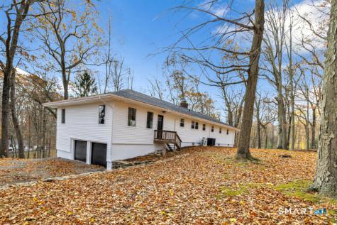 93 Tersana Drive Easton CT 06612