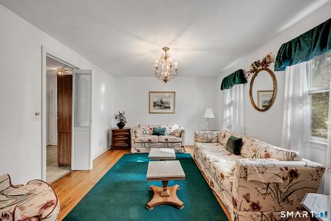 3 Cotswold Way Avon CT 06001