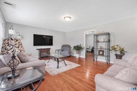 172 Crestview Drive Bridgeport CT 06606