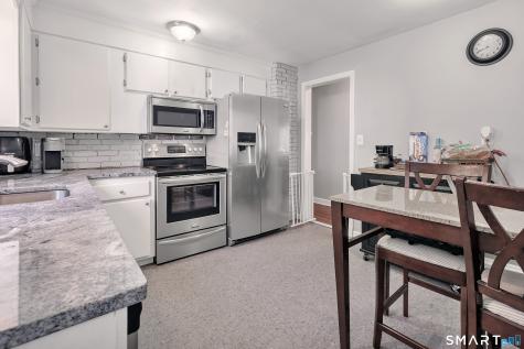 172 Crestview Drive Bridgeport CT 06606