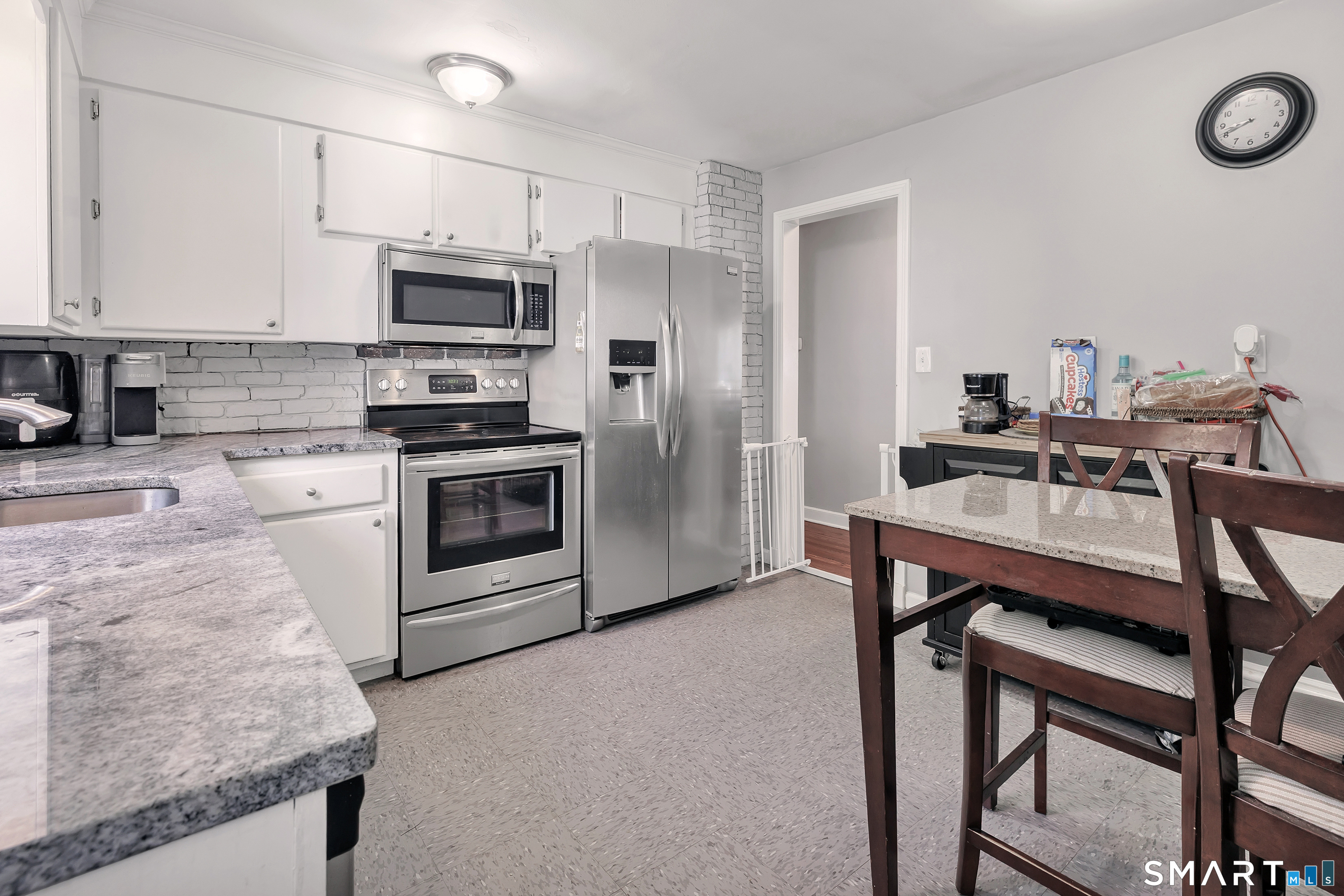 172 Crestview Drive Bridgeport CT 06606