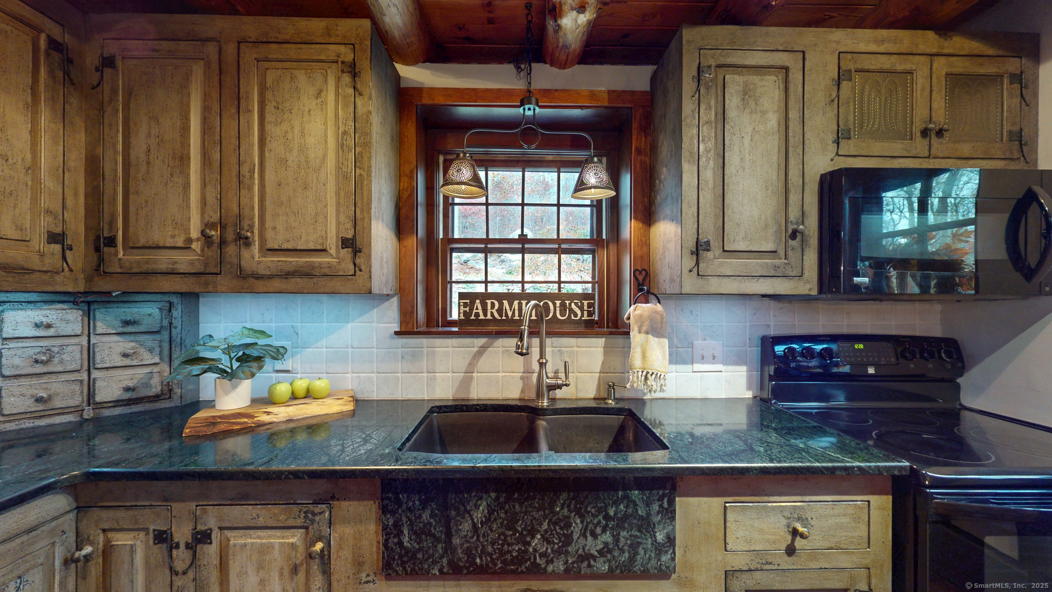 54 Stone House Road Hebron CT 06231