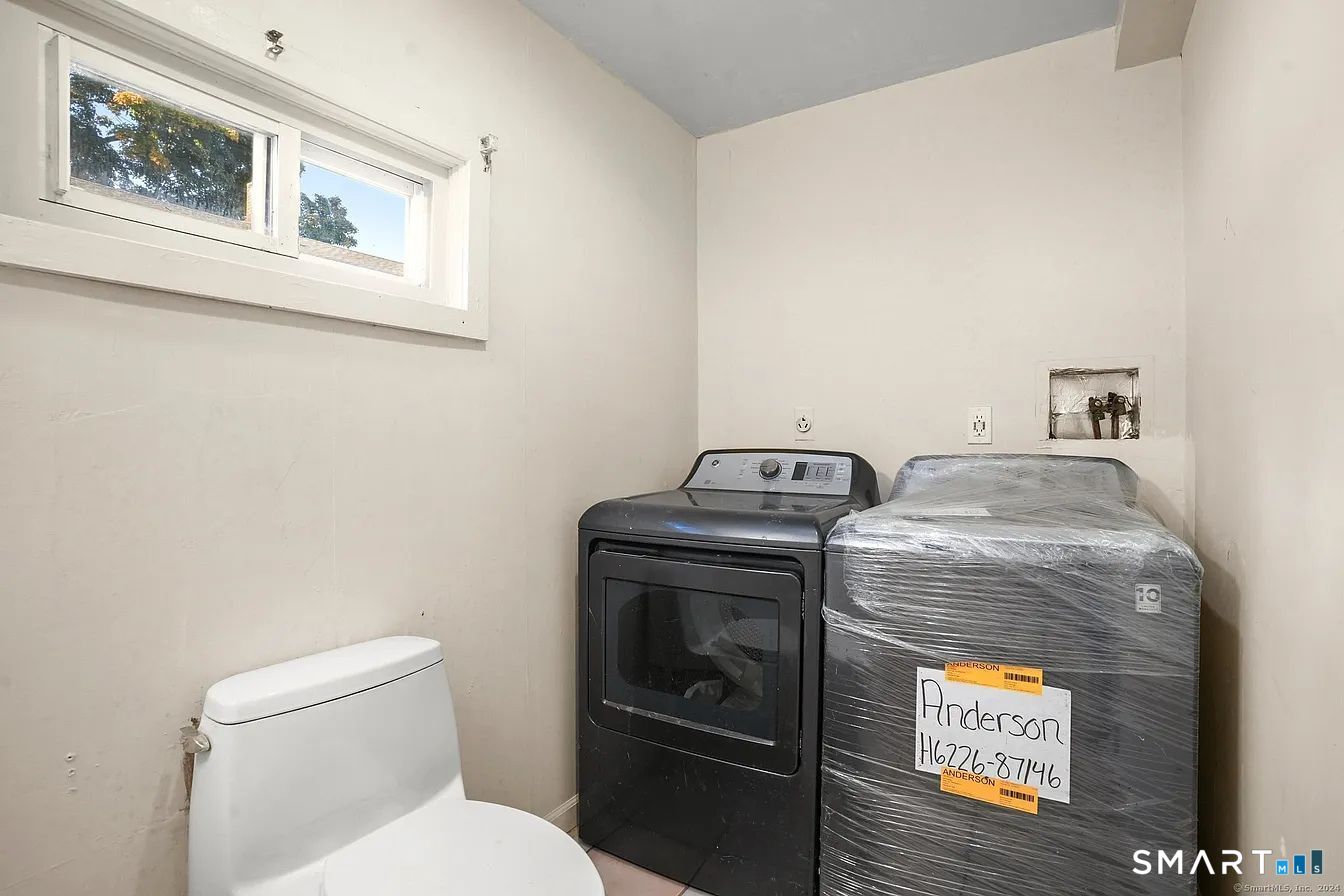 25 Pleasant Street Ansonia CT 06401