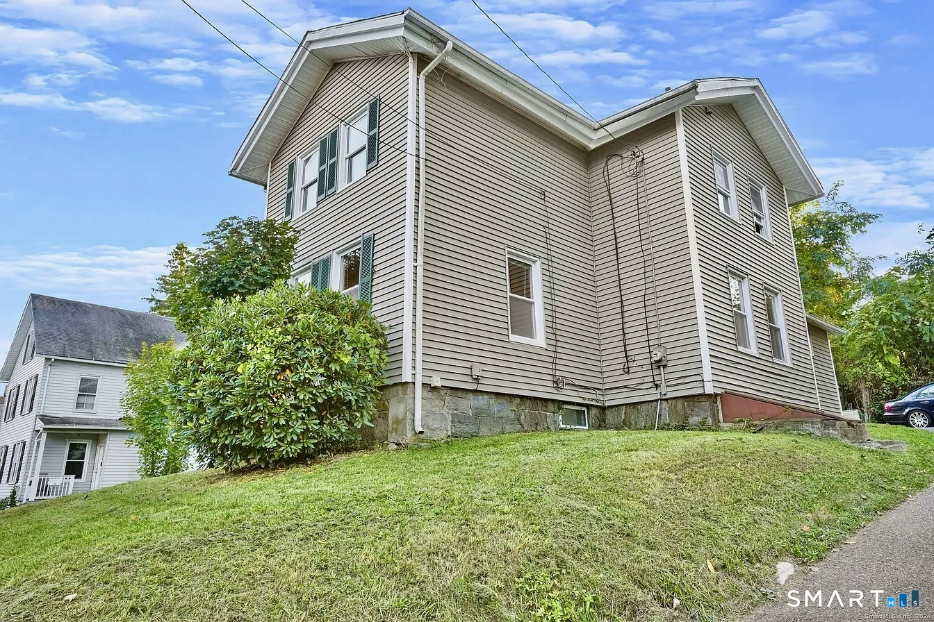 25 Pleasant Street Ansonia CT 06401