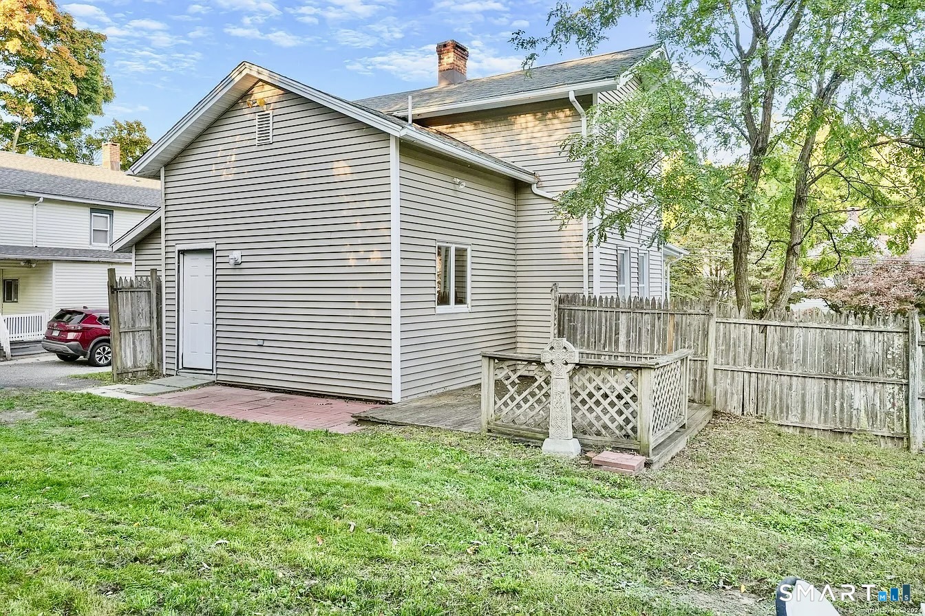 25 Pleasant Street Ansonia CT 06401