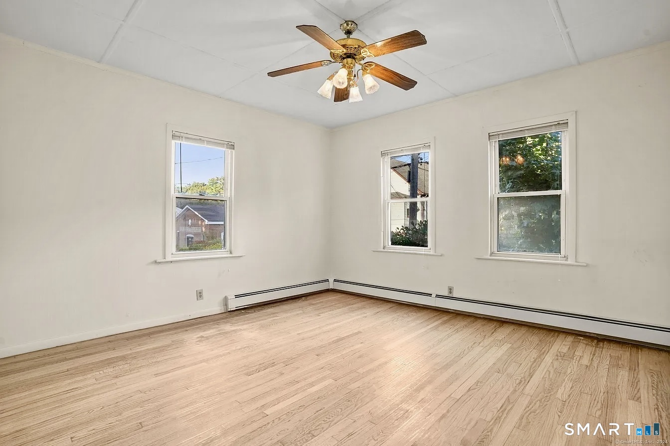 25 Pleasant Street Ansonia CT 06401