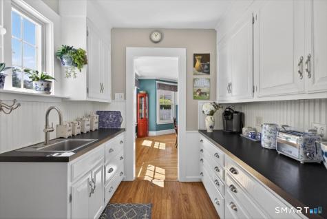 1795 Whitney Avenue Hamden CT 06517