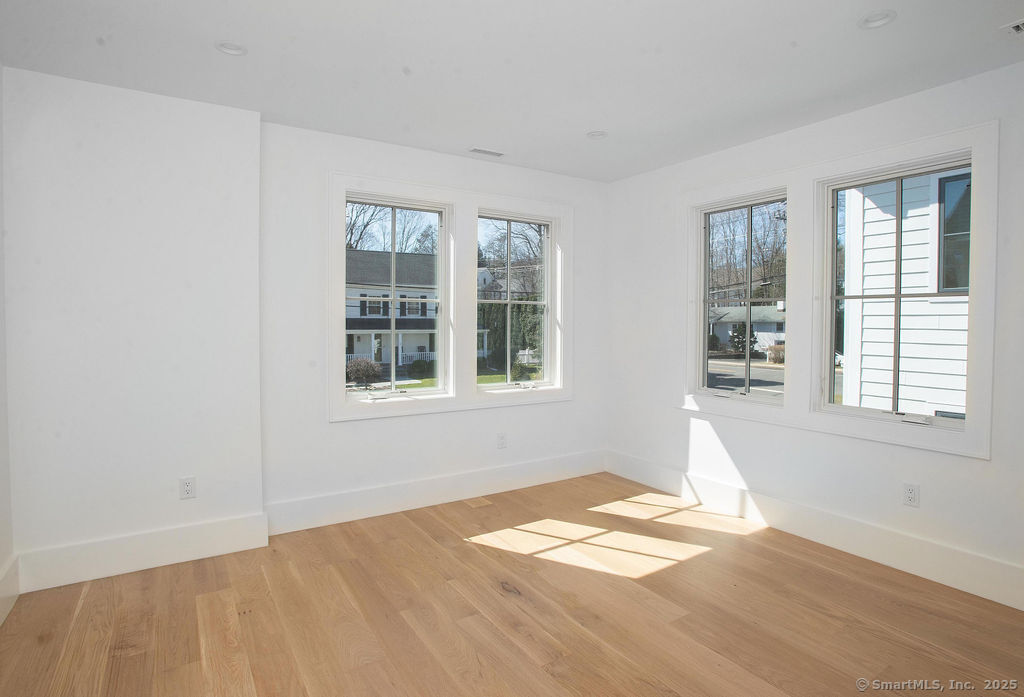6 Down River Road New Canaan CT 06840