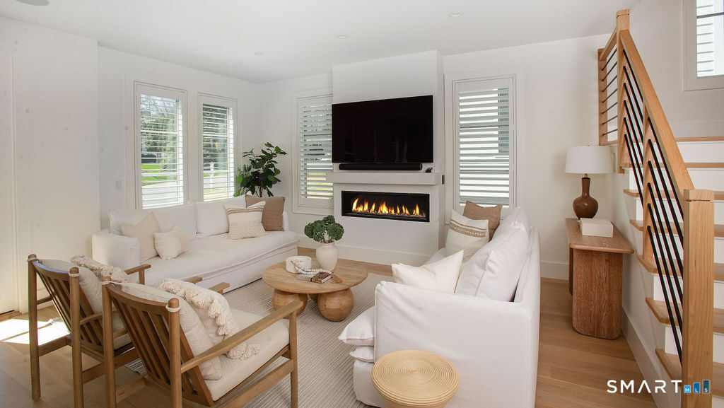 6 Down River Road New Canaan CT 06840