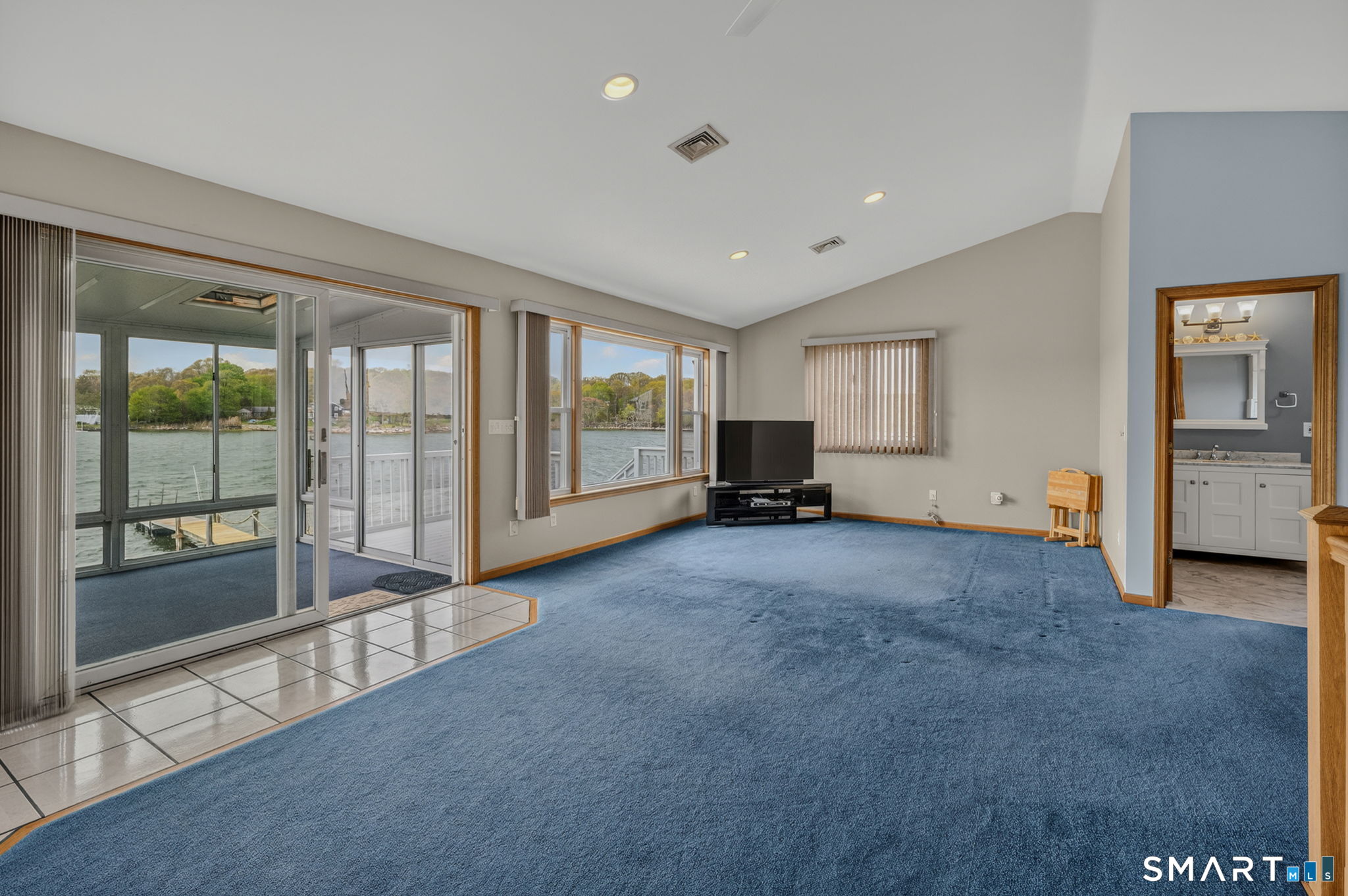 224 Shore Road Waterford CT 06385