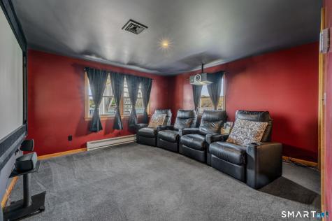 224 Shore Road Waterford CT 06385