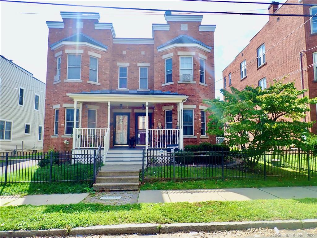 33 Putnam Heights Hartford CT 06106