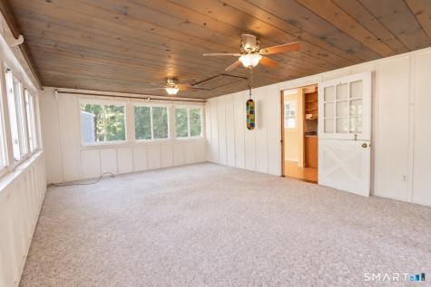 19 Crestwood Circle Farmington CT 06032