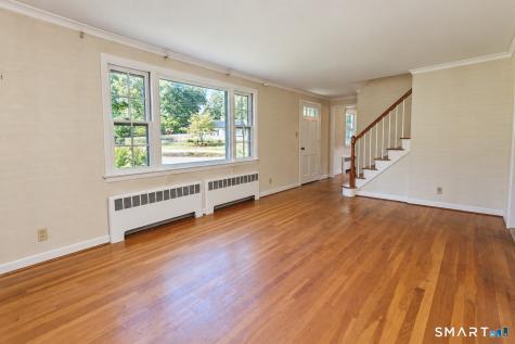19 Crestwood Circle Farmington CT 06032