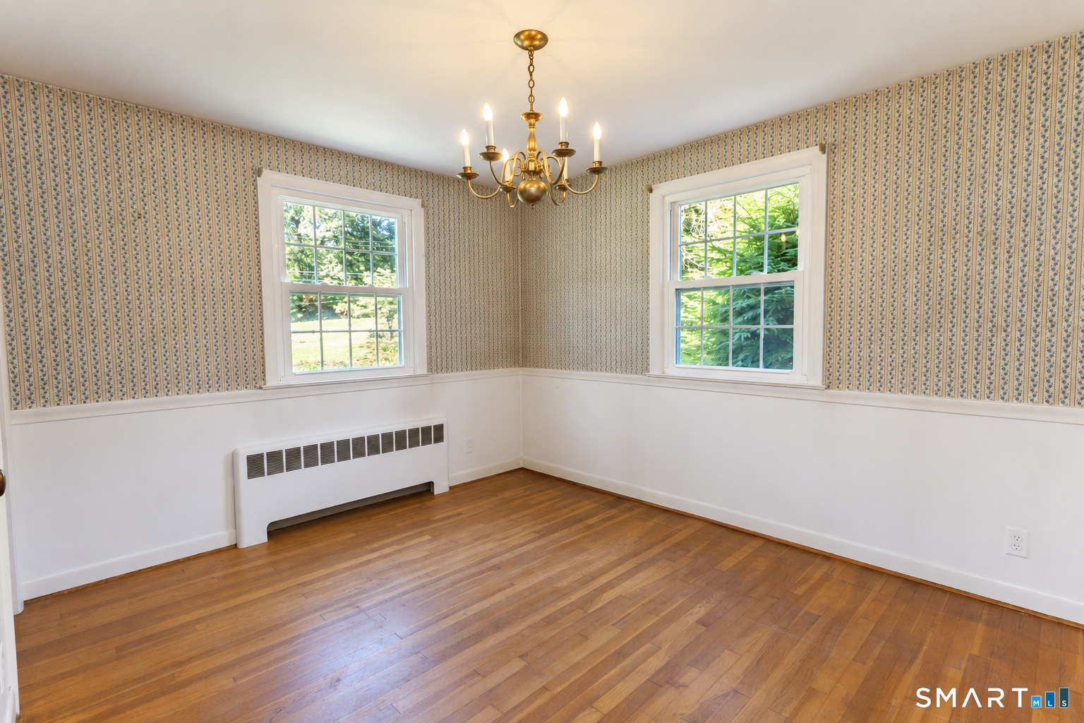 19 Crestwood Circle Farmington CT 06032