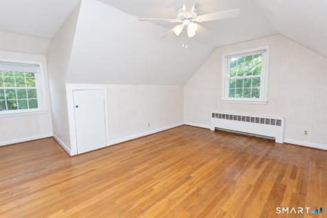 19 Crestwood Circle Farmington CT 06032