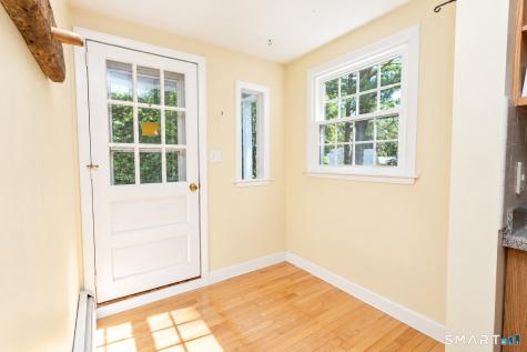19 Crestwood Circle Farmington CT 06032