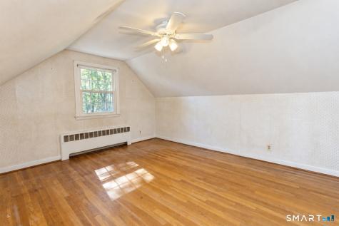 19 Crestwood Circle Farmington CT 06032