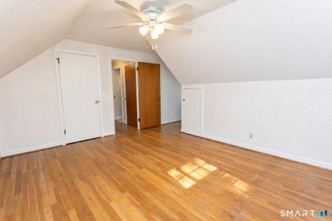 19 Crestwood Circle Farmington CT 06032