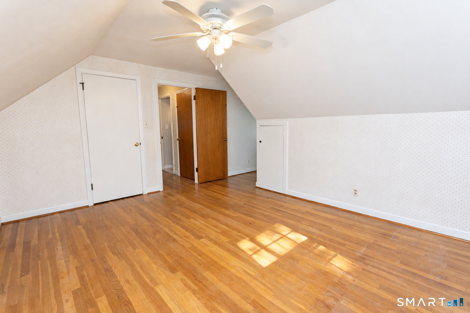 19 Crestwood Circle Farmington CT 06032