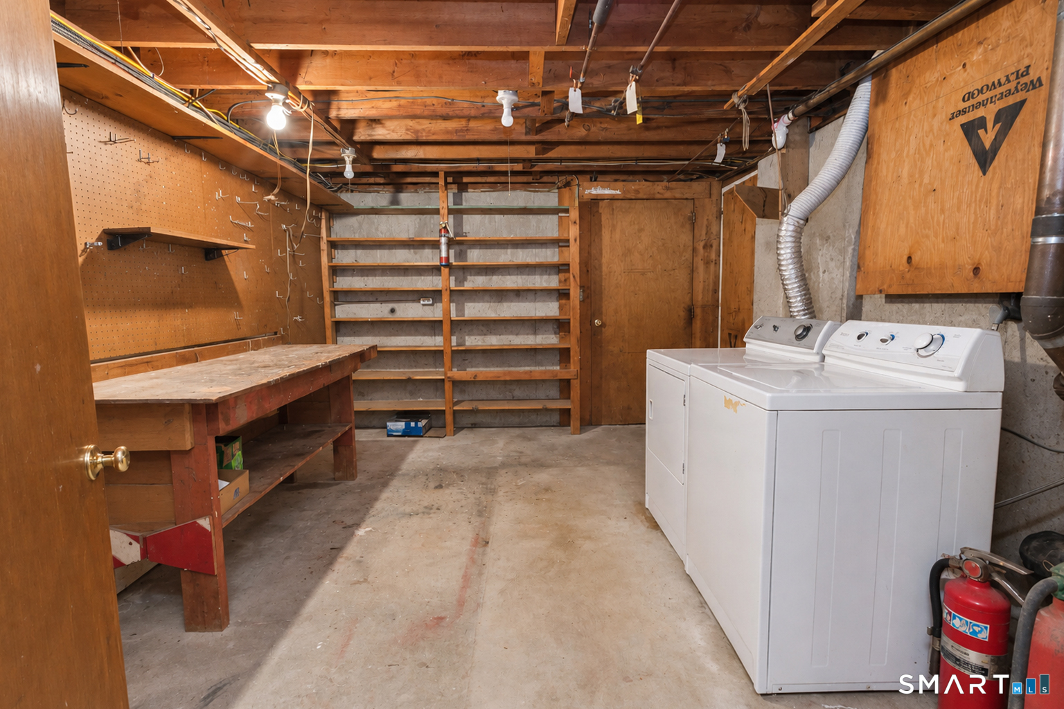 19 Crestwood Circle Farmington CT 06032