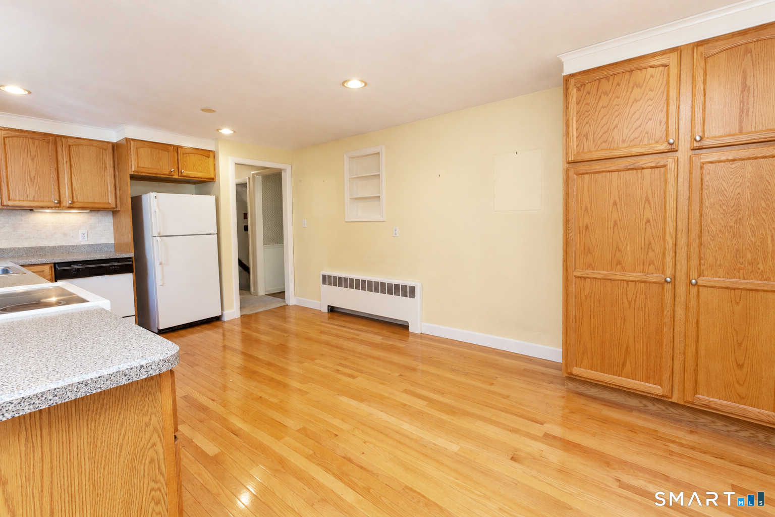 19 Crestwood Circle Farmington CT 06032