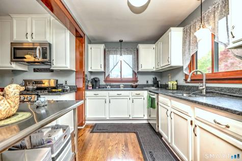 104 Grove Street Naugatuck CT 06770