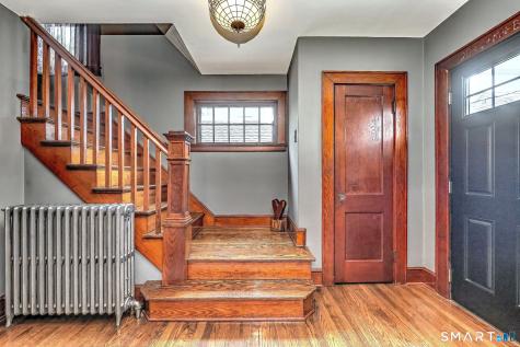 104 Grove Street Naugatuck CT 06770