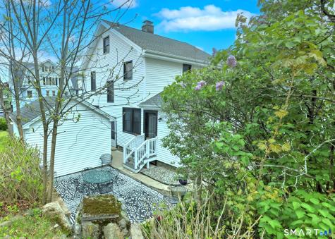 104 Grove Street Naugatuck CT 06770