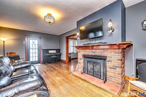 104 Grove Street Naugatuck CT 06770