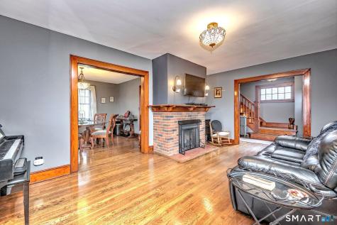 104 Grove Street Naugatuck CT 06770
