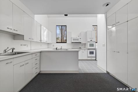 3-A Meetinghouse Lane Old Lyme CT 06371