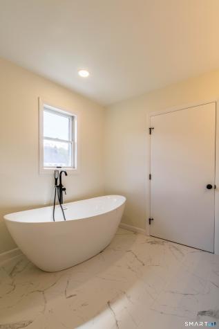 60 Abbe Road East Windsor CT 06088