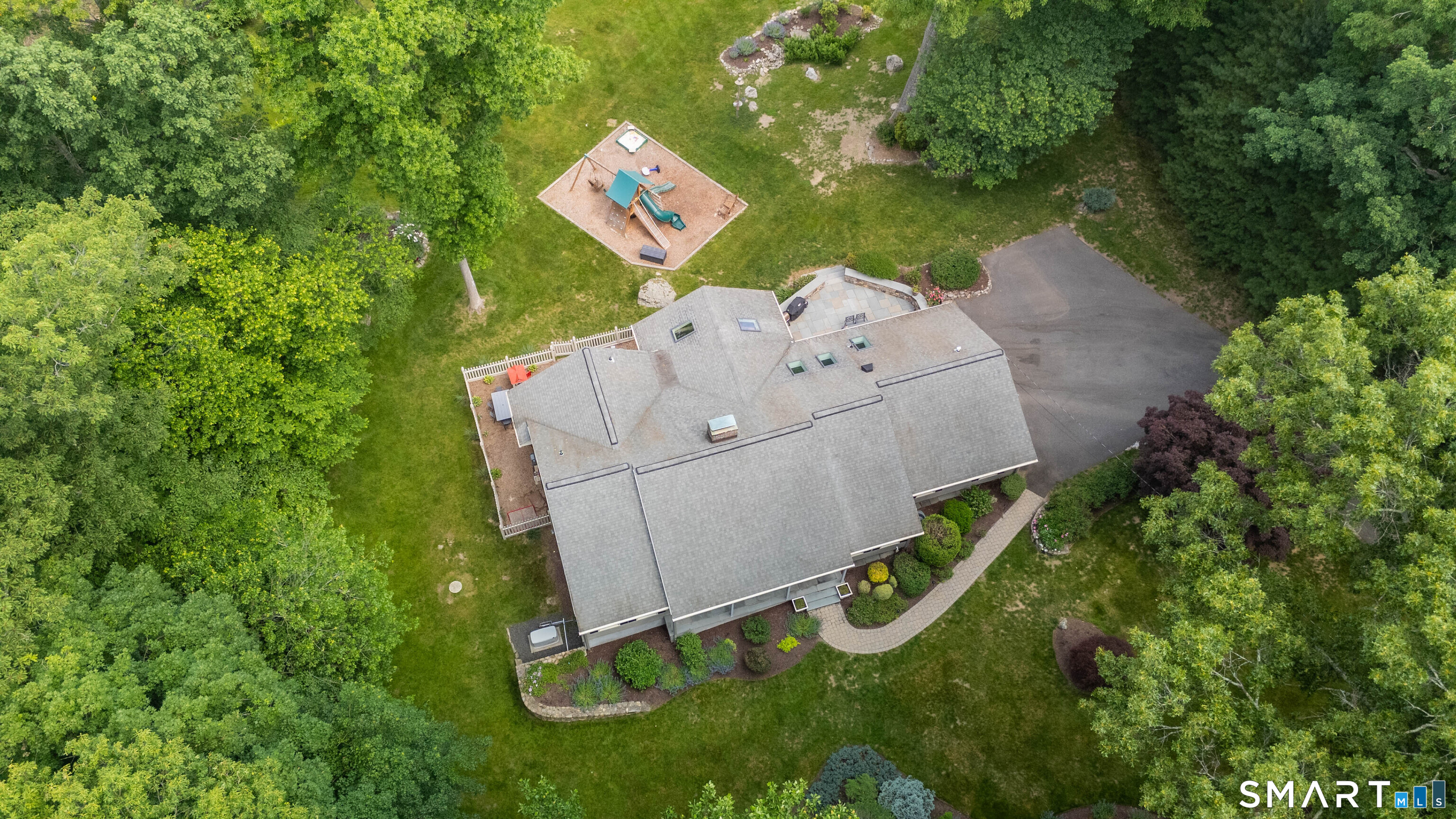 14 Saw Mill Road Weston CT 06883