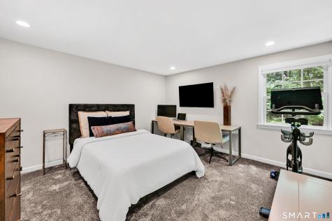 14 Saw Mill Road Weston CT 06883