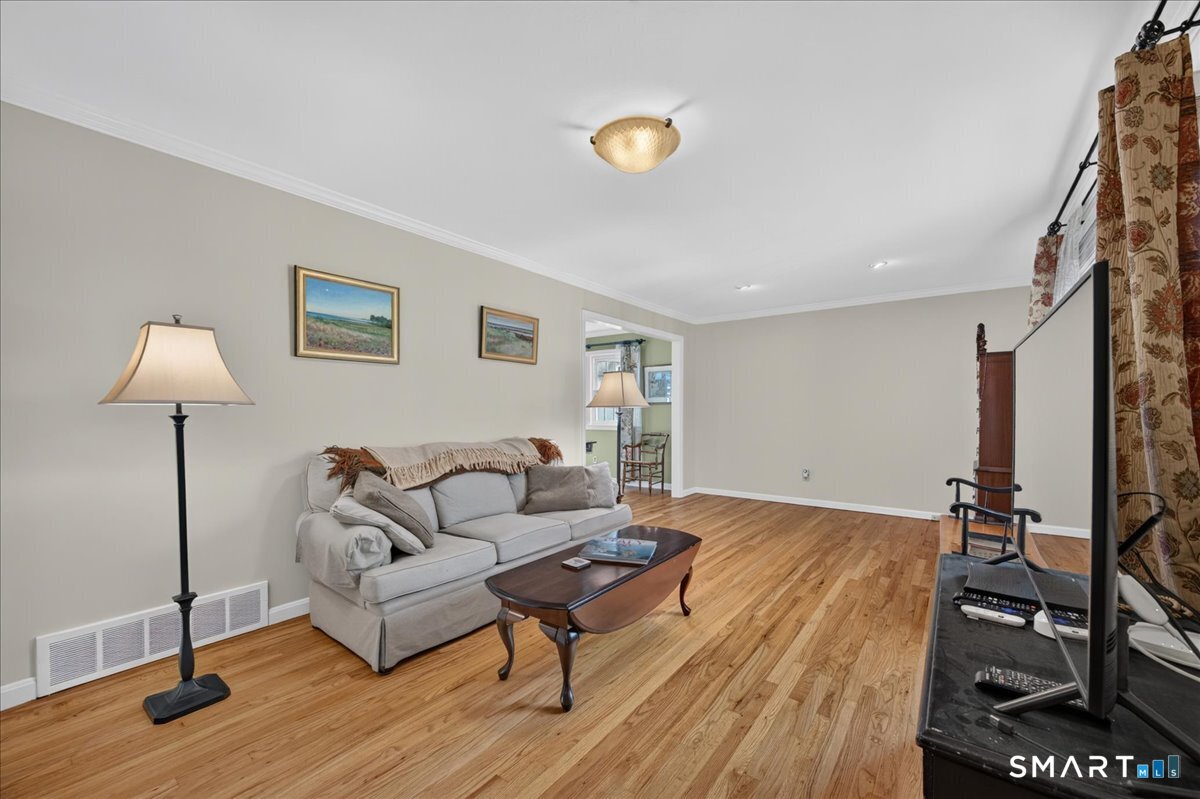 19 Hayes Avenue Ellington CT 06029