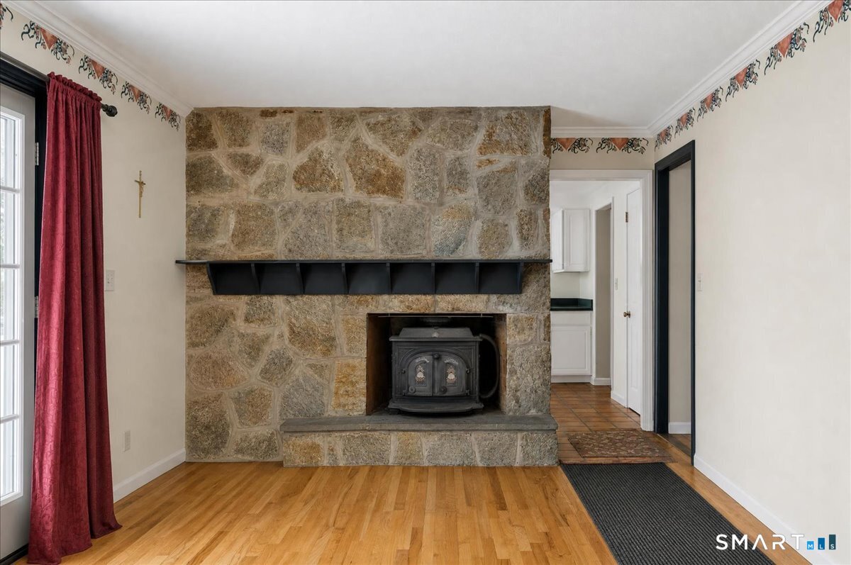 19 Hayes Avenue Ellington CT 06029