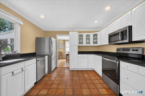 19 Hayes Avenue Ellington CT 06029