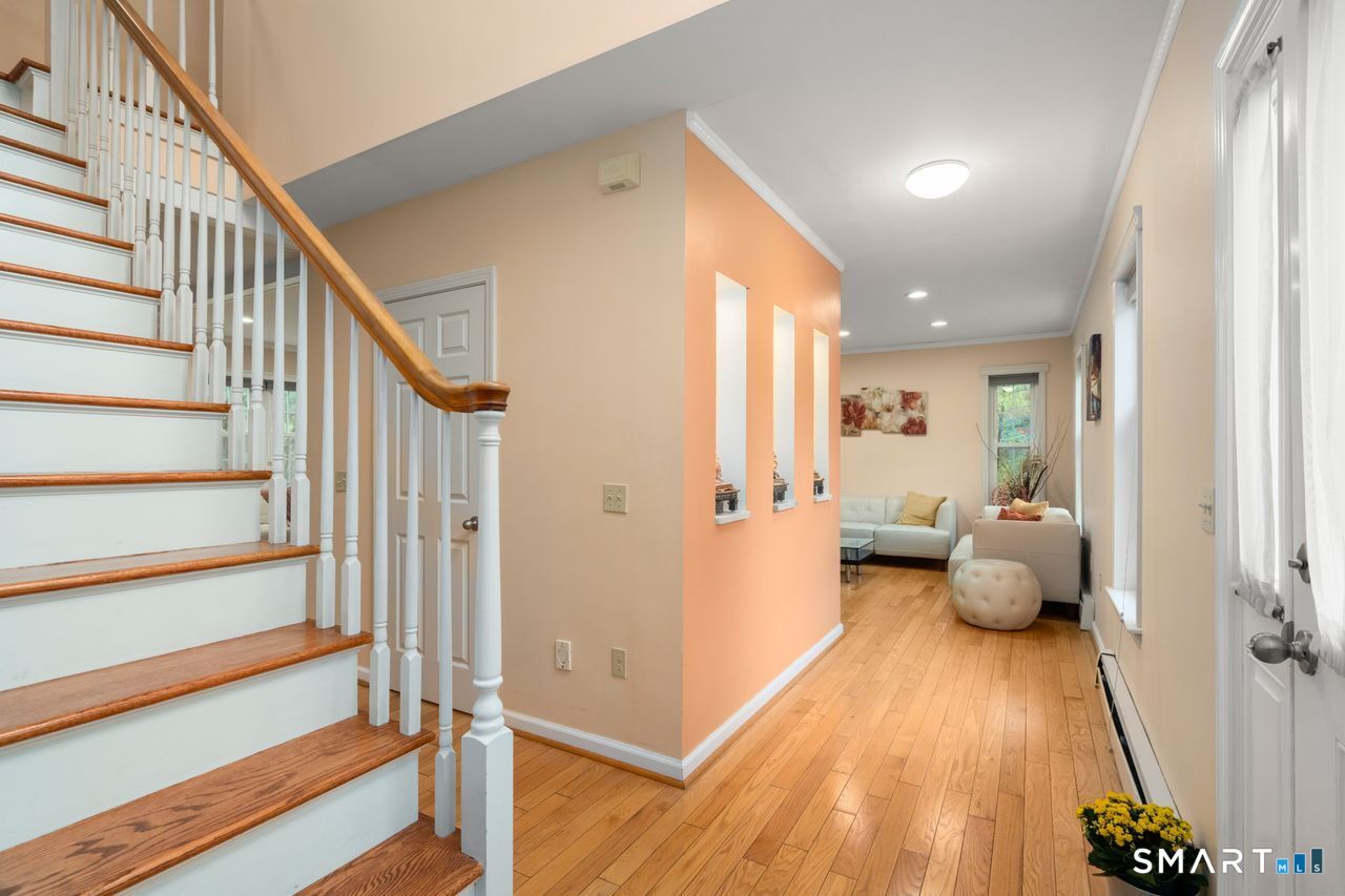 20 Warner Court Glastonbury CT 06033