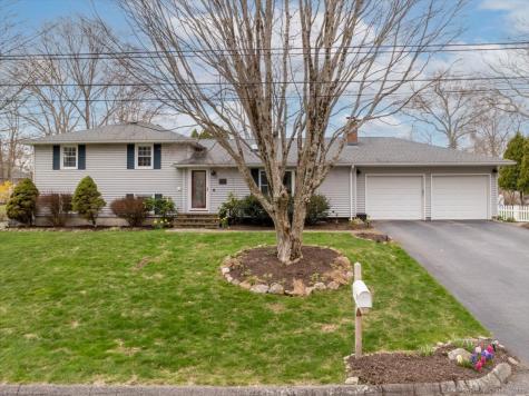 21 Sloop Lane Stonington CT 06355