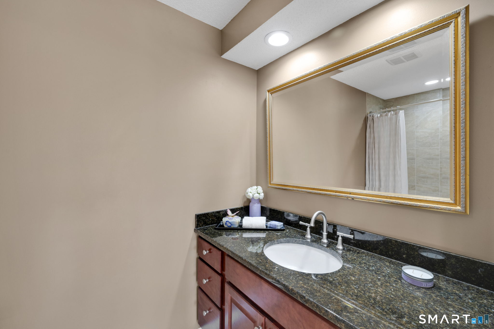3 Standish Road Ellington CT 06029