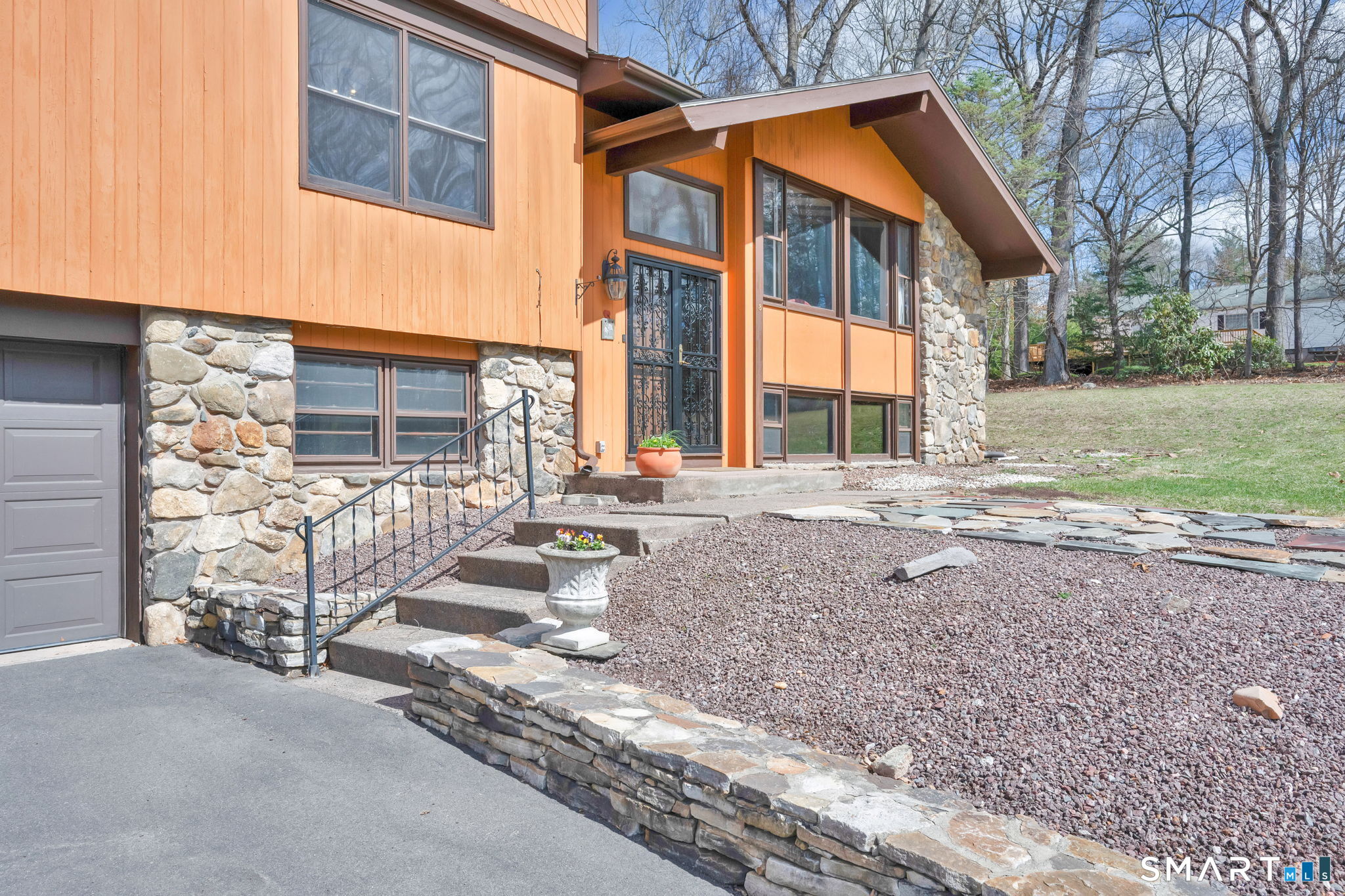 3 Standish Road Ellington CT 06029