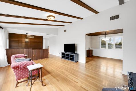 3 Standish Road Ellington CT 06029