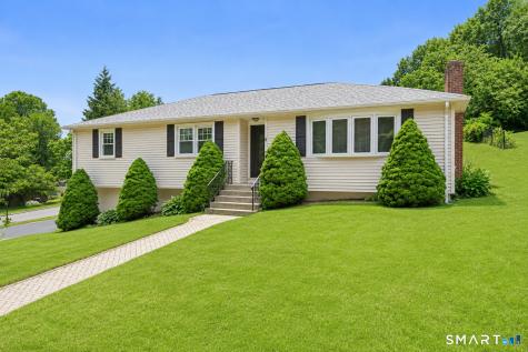 4 Pierson Drive West Haven CT 06516