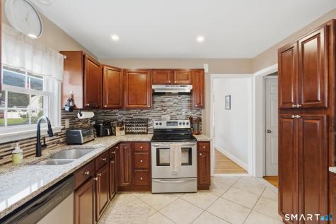 17 Carol Drive Manchester CT 06040