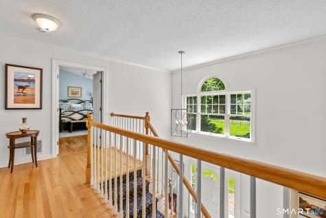 7 Tallwood Lane Simsbury CT 06089